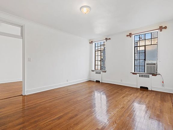 2nd image of 299 Henry St #D1