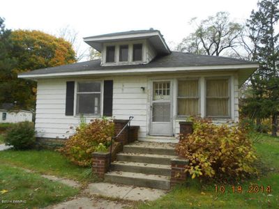 5323 Wayne Ave, Kalamazoo, MI, 49004
