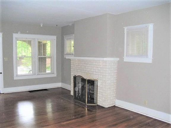 3rd image of 2222 Highland Ave