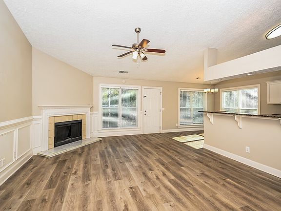 4th image of 3016 River Station Dr