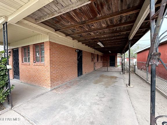 4th image of 228 Mango Rd