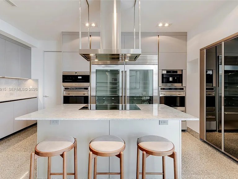 18201 E Collins Ave #TS1 — Photo 11