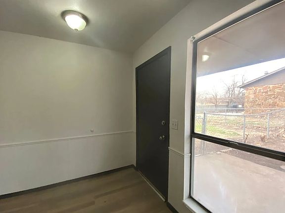 5th image of 640 Ottawa Pl #644
