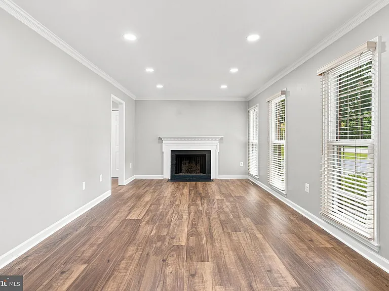 11414 Bronzedale Dr — Photo 5