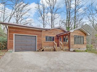 352 Dry Branch Rd, Blue Ridge, GA 30513