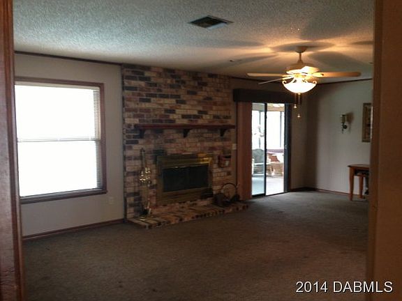 5th image of 2431 Kerridale St