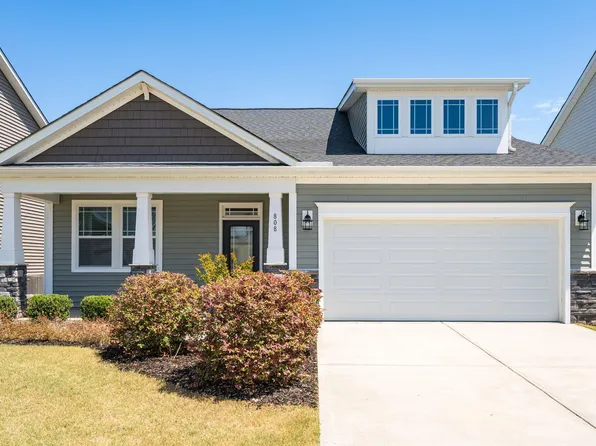 808 Briar Gate Dr, Holly Springs, NC 27540