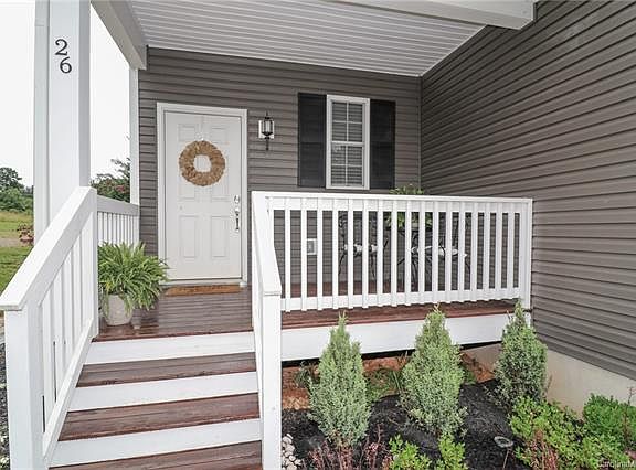2nd image of 26 Oakcrest Dr