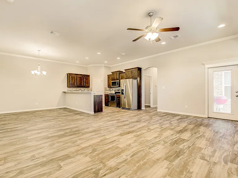 301-313 Amethyst Ct — Photo 31