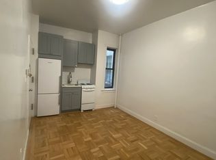 309 W 54th St APT 3D, New York, NY 10019