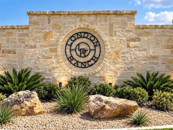 1494 Fenner Ranch Dr, Corpus Christi, TX 78415
