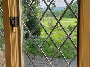 928 Storrs Rd, Mansfield, CT 06268