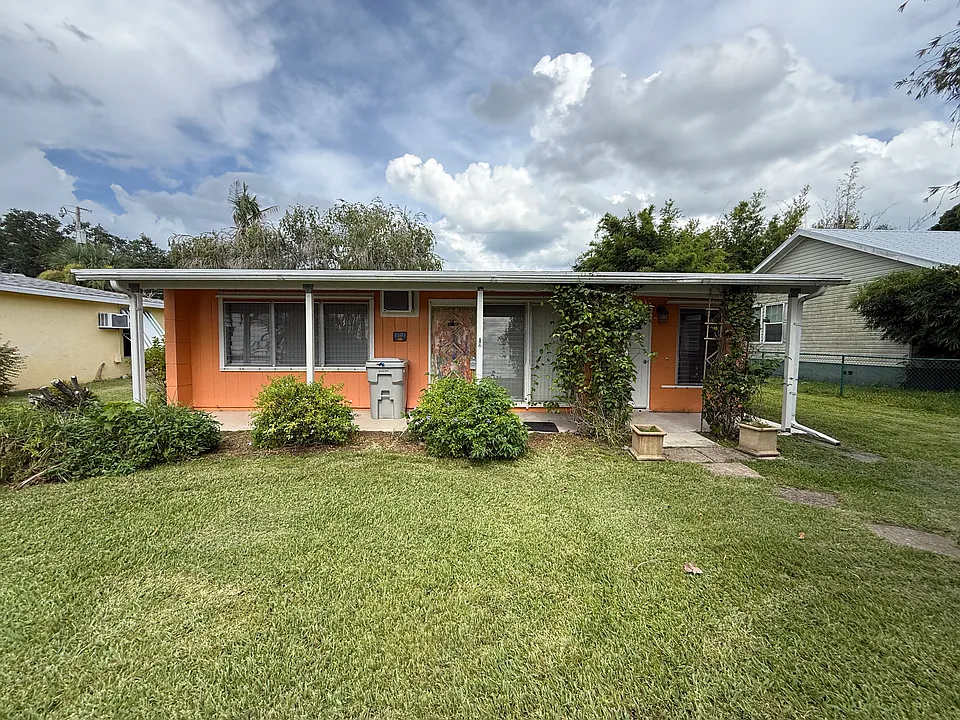 1570 5th Ct