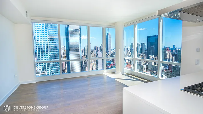 Rented by Silverstone Group USA Corp. | media 28