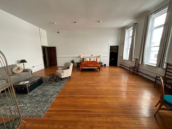 5th image of 8-755 Mahoning Ave