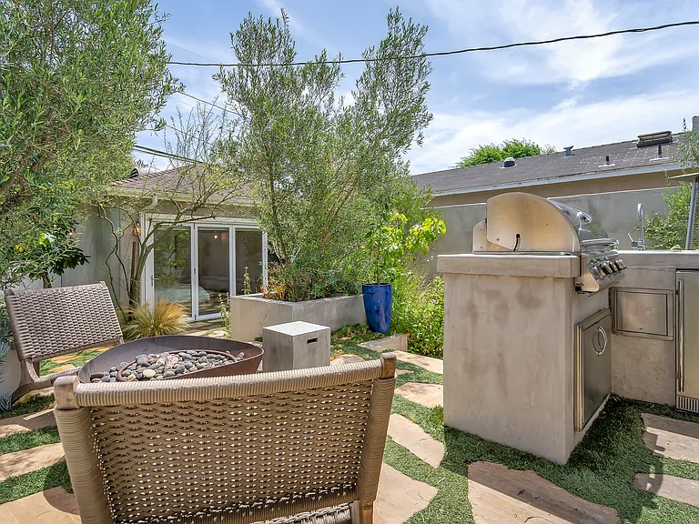 7844 Stewart Ave — Photo 19