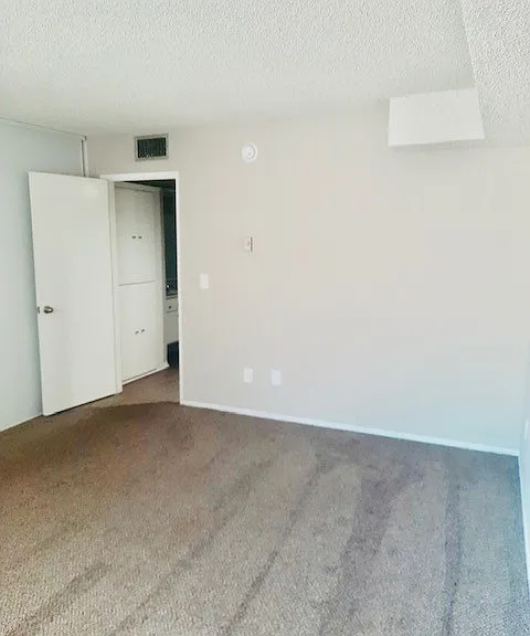 Taylor Garden Apartments — Photo 12