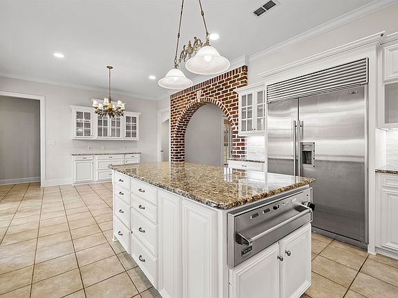 4th image of 1500 Lotus Ln