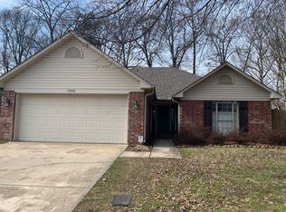 1055 Montana Dr, Conway, AR 72034