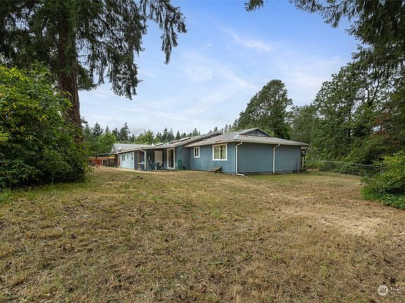 2nd image of 1724 164th Street S