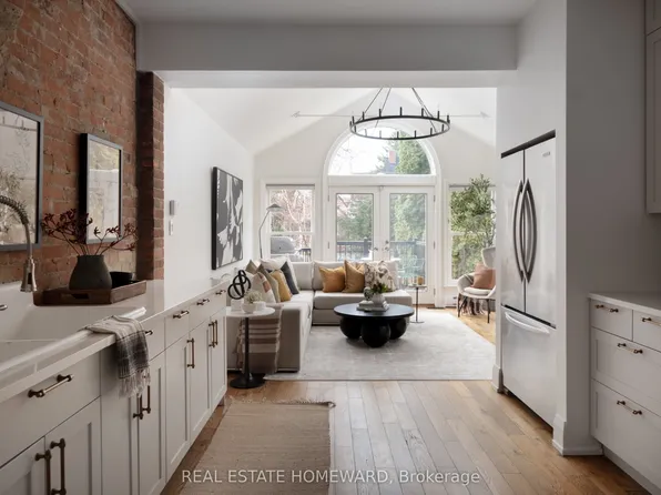 31 Riverdale Ave, Toronto, ON M4K 1C2