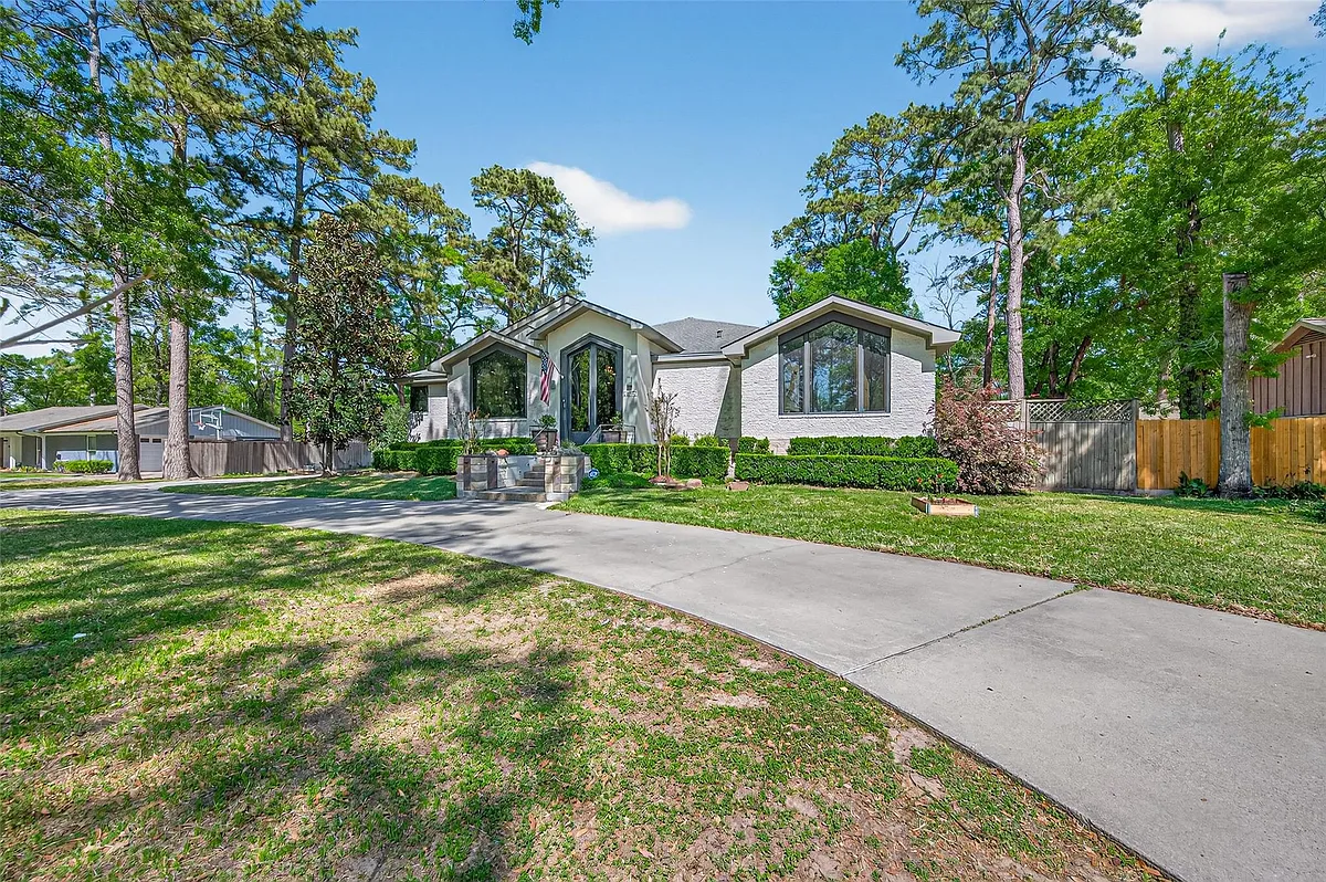 Building Photo - 16914 Creeksouth Rd