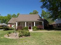 1st image of 18353 Weatherwood Dr