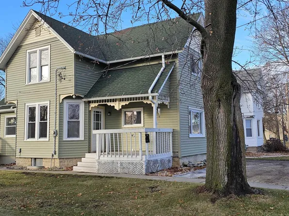 312 Beaver Dam St, Waupun, WI 53963