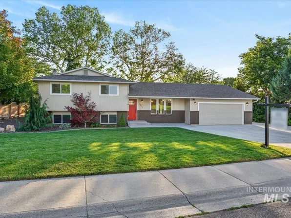 2879 S Chieftain Way, Boise, ID 83709
