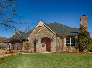 1420 Sherwood Ln, Nichols Hills, OK 73116