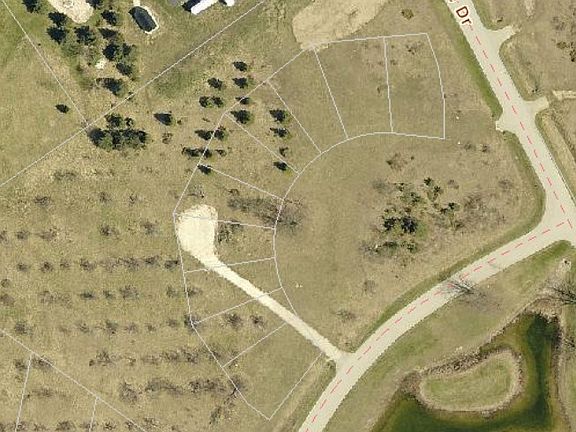 4th image of Oakmont Way #401