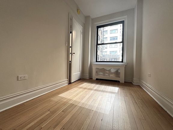 4th image of 405 E 54th St #8F
