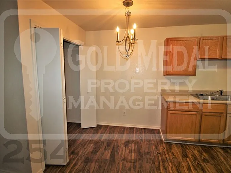1101 Horizon Dr — Photo 7