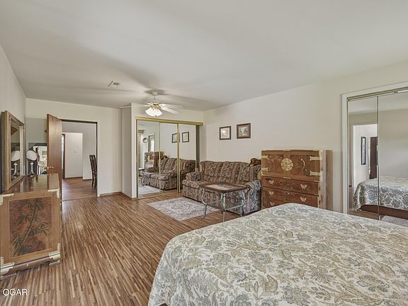 5th image of 8434 SE Black Jack Rd
