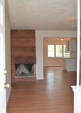 2nd image of 54 Martindale Dr