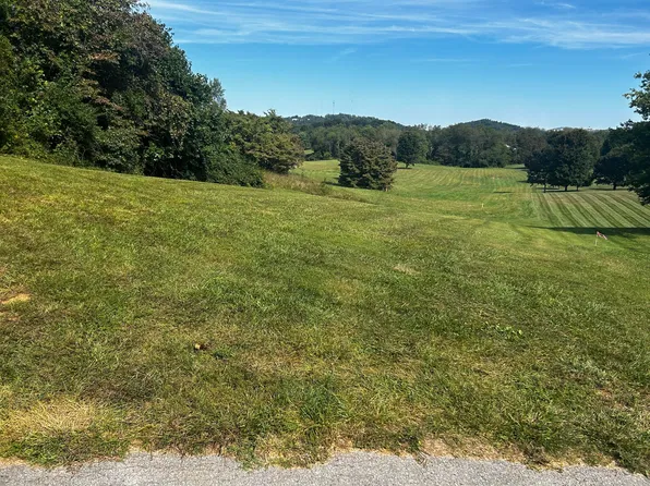 717 Commodore Dr, Somerset, KY 42501