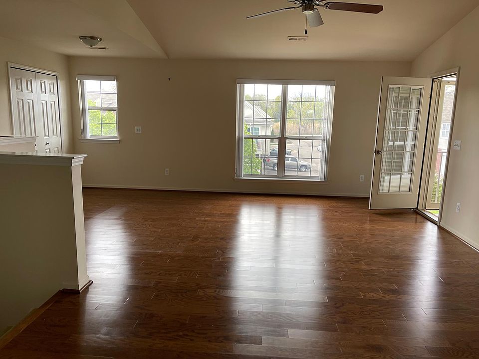 Living room with access to balcony