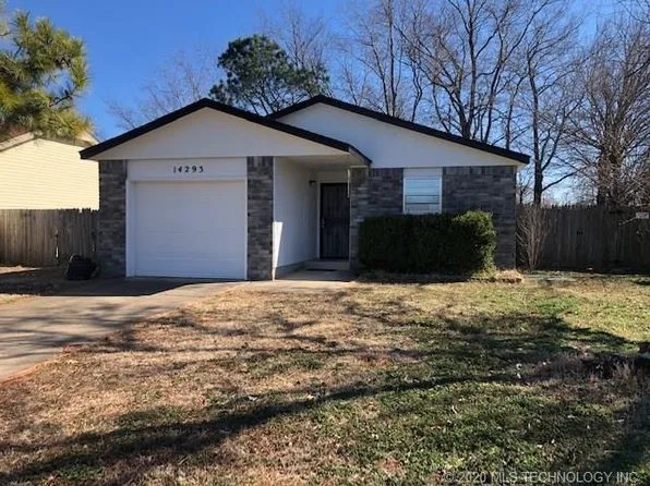 14293 S Hickory Pl E, Glenpool, OK 74033