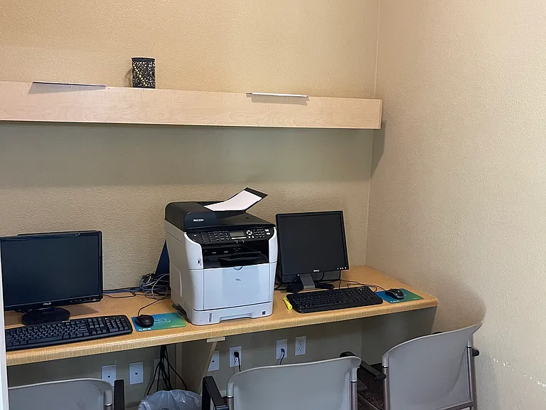 Crystal Pointe — Photo 1