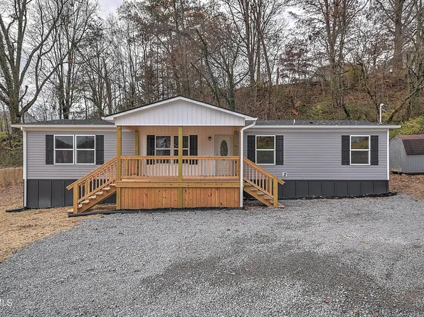 211 Boone St, Weber City, VA 24290