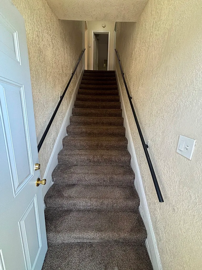 2 bed, 800 sqft, $2,900 — Photo 3