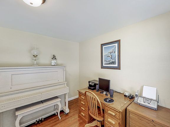 5th image of 1144 Riverwalk Ct