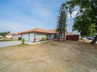 9877 Venus Ln, Fontana, CA 92335
