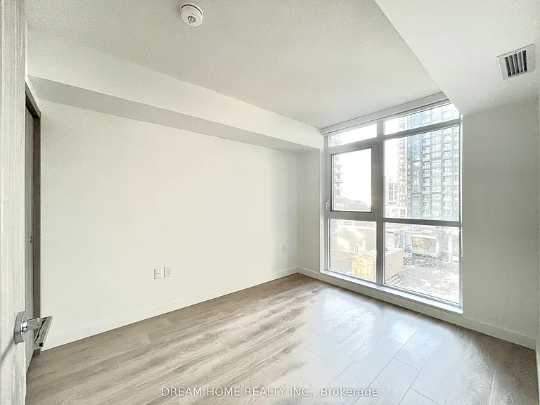 38 Widmer St #1810 — Photo 6