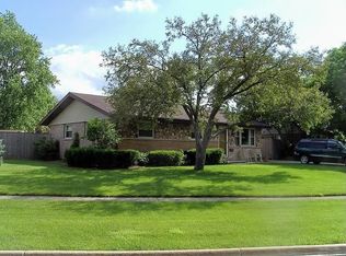 7125 Dover St, Bridgeview, IL 60455