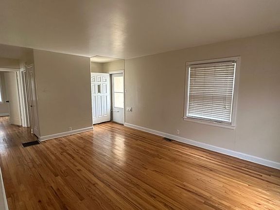 2nd image of 2703 6th Ave