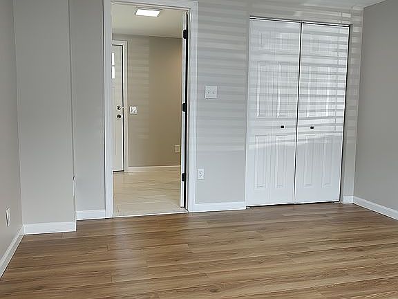 3rd image of 517 Alfred Rd S