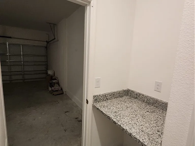 88 Linder Dr — Photo 23