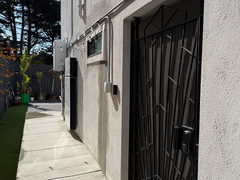 95 Ina Ct — Photo 26