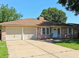 715 Beachcomber Ln, Houston, TX 77062